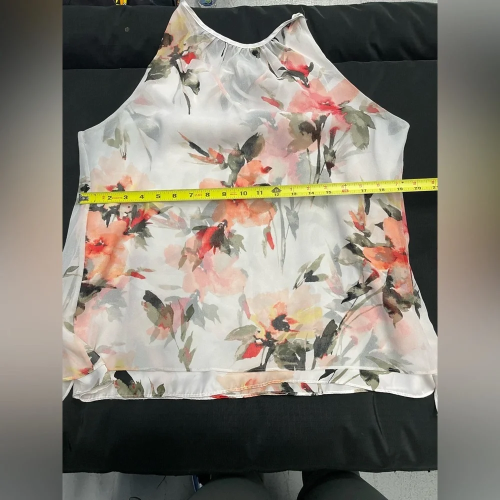 White House Black Market Floral Sleeveless Blouse - Picture 2 of 6